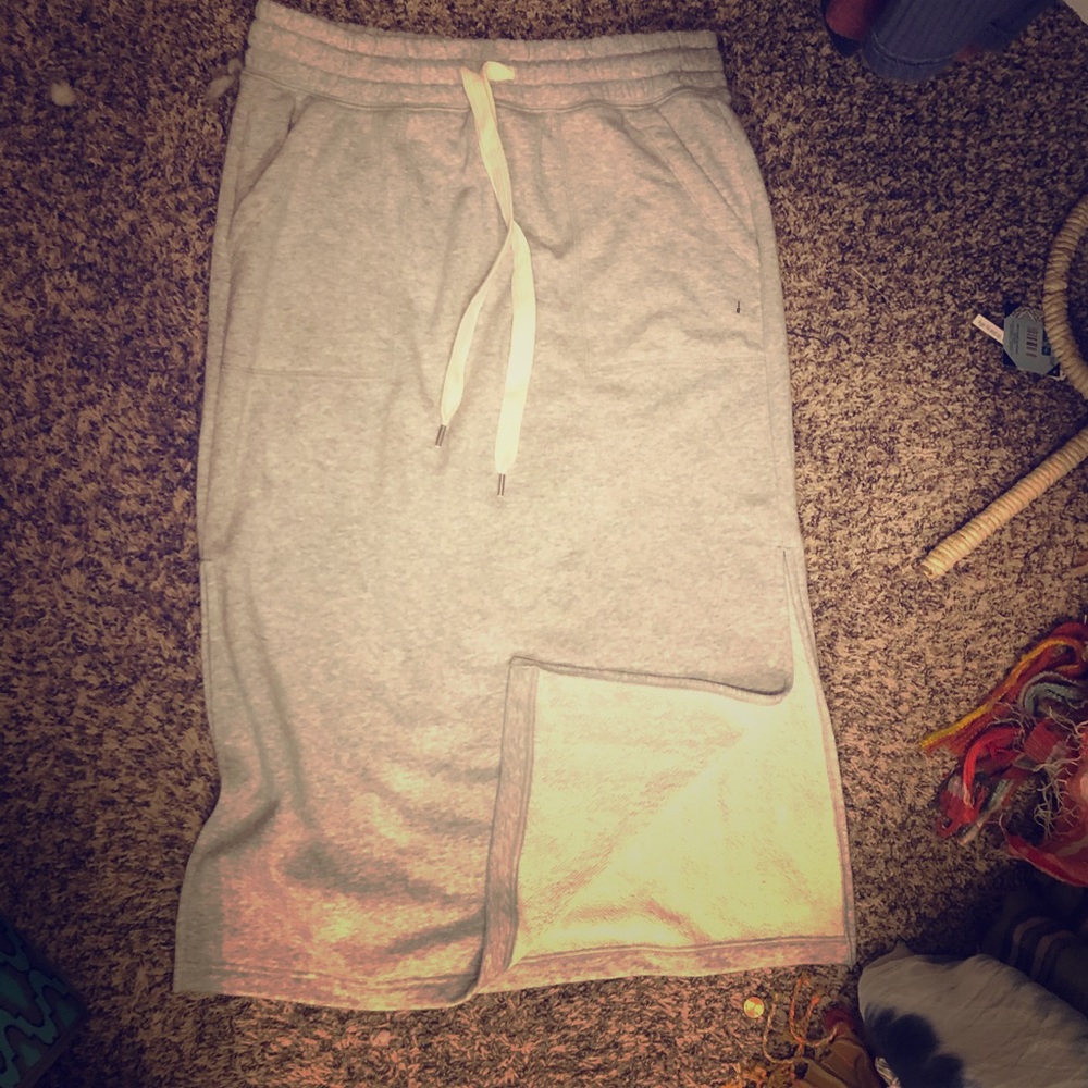Aerie Midi Skirt 👗👗